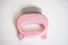 Load image into Gallery viewer, Steel Ear Shell Comb [Detangle and Massage]
